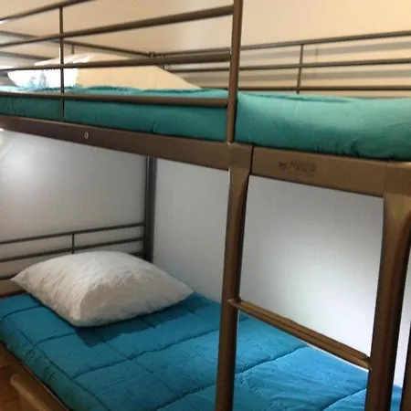 A 100m De La A Saint-hilaire-de-riez, Avec Balcon Et Parking Public - Fr-1-426-330 Apartment *