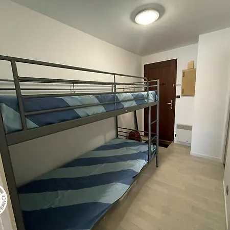 A 100m De La A Saint-hilaire-de-riez, Avec Balcon Et Parking Public - Fr-1-426-330 * Saint-Hilaire-de-Riez